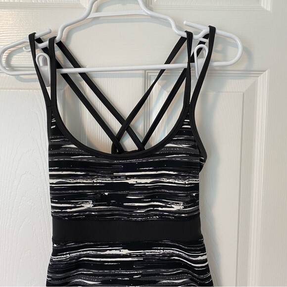Soybu Criss Cross Straps Built in Bra Flattering Fit Dress Black White Size XS - Picture 2 of 10